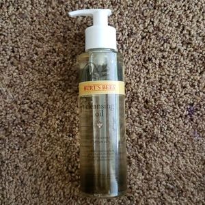 3/20*Burts bees cleansing oil